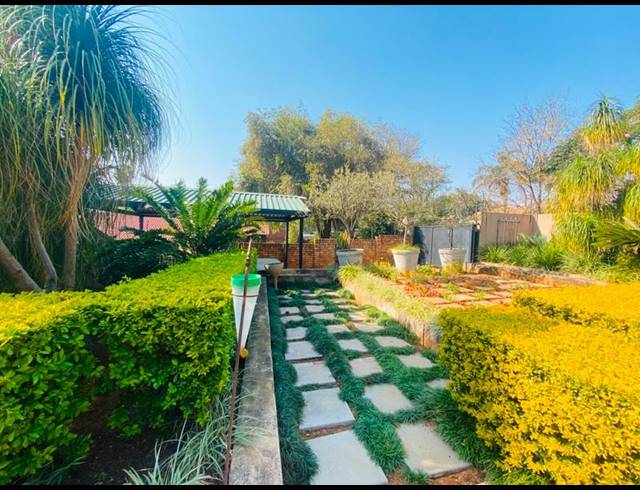 4 BEDROOM HOUSE FOR SALE IN NINAPARK